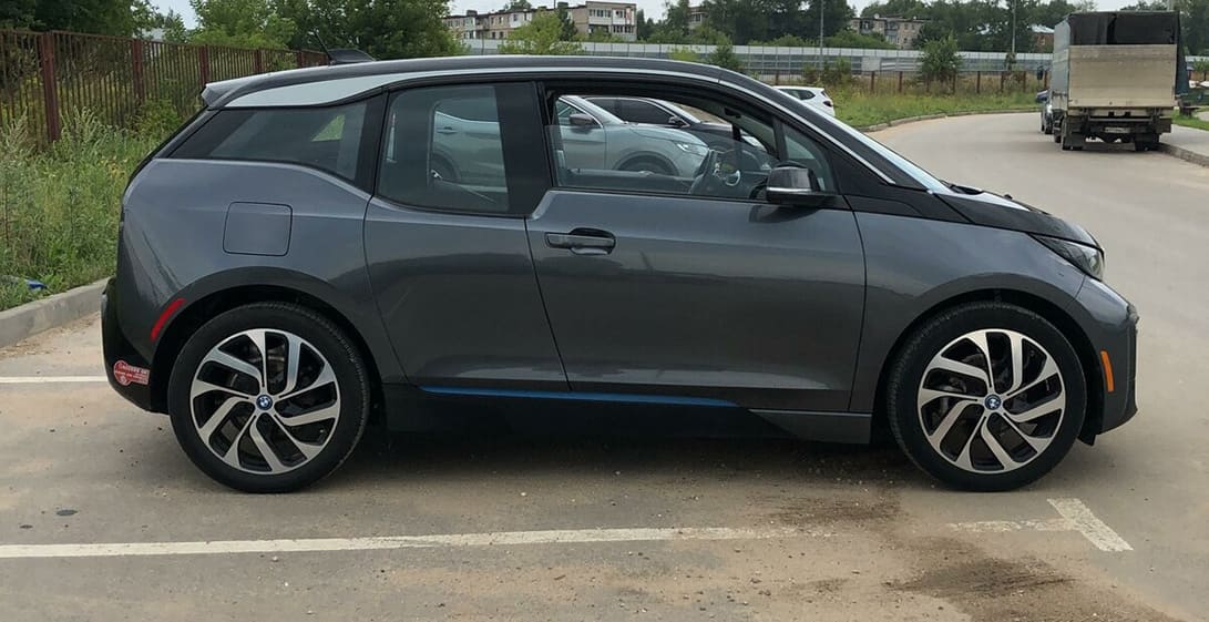 Вскрытие автомобиля BMW I3