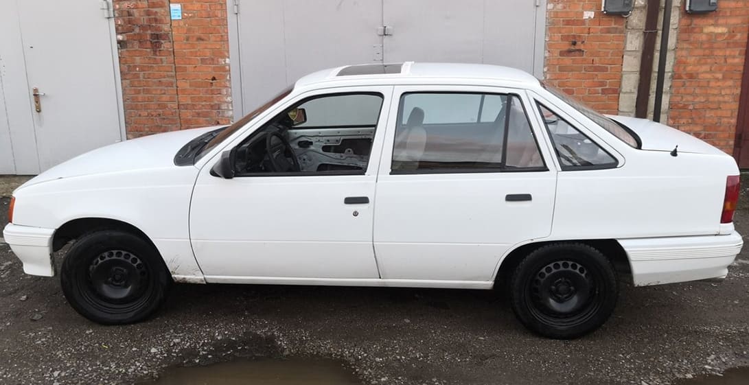 Вскрытие автомобиля Opel KADETT