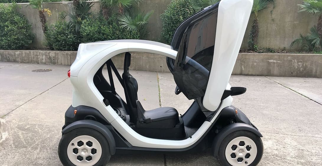 Вскрытие автомобиля Renault TWIZY