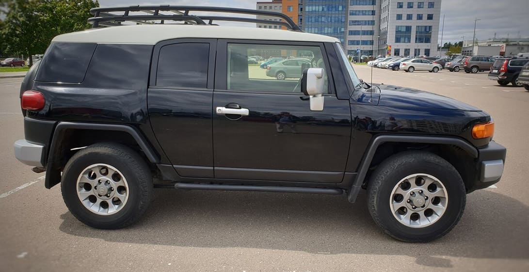 Вскрытие автомобиля Toyota FJ CRUISER