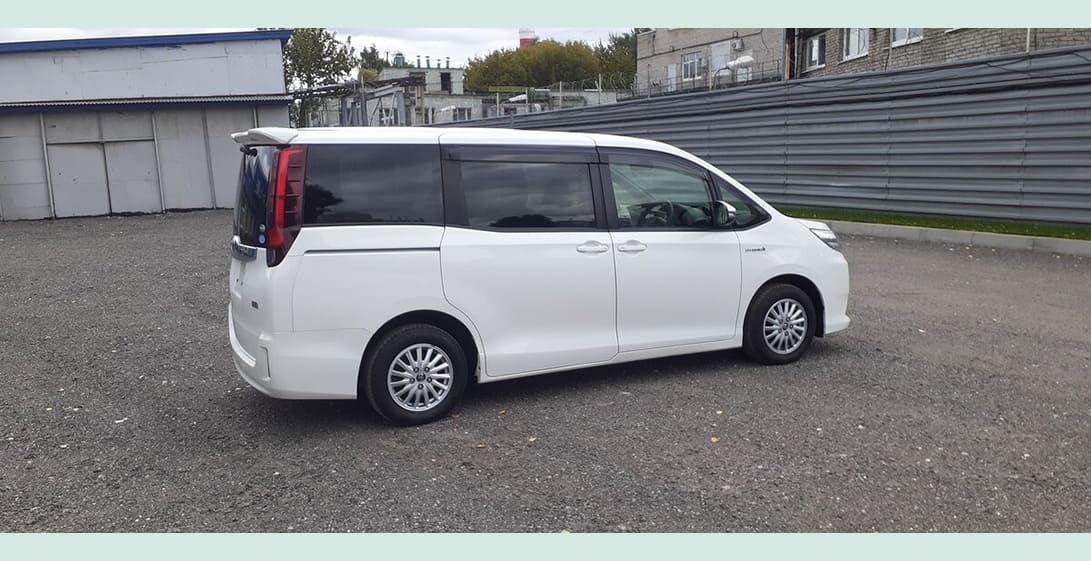 Вскрытие автомобиля Toyota NOAH