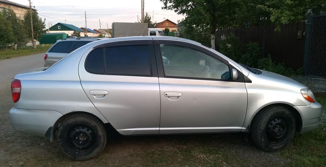 Вскрытие автомобиля Toyota PLATZ