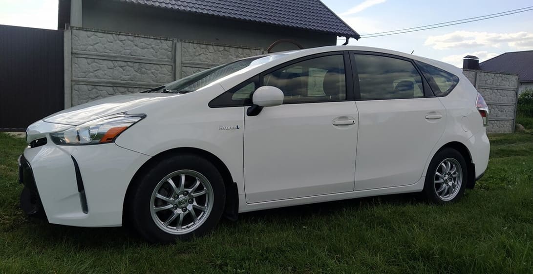 Вскрытие автомобиля Toyota PRIUS V (PLUS)